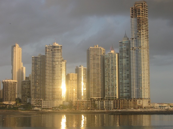 Wolkenkrabbers in Punta Paitilla in Panama-Stad